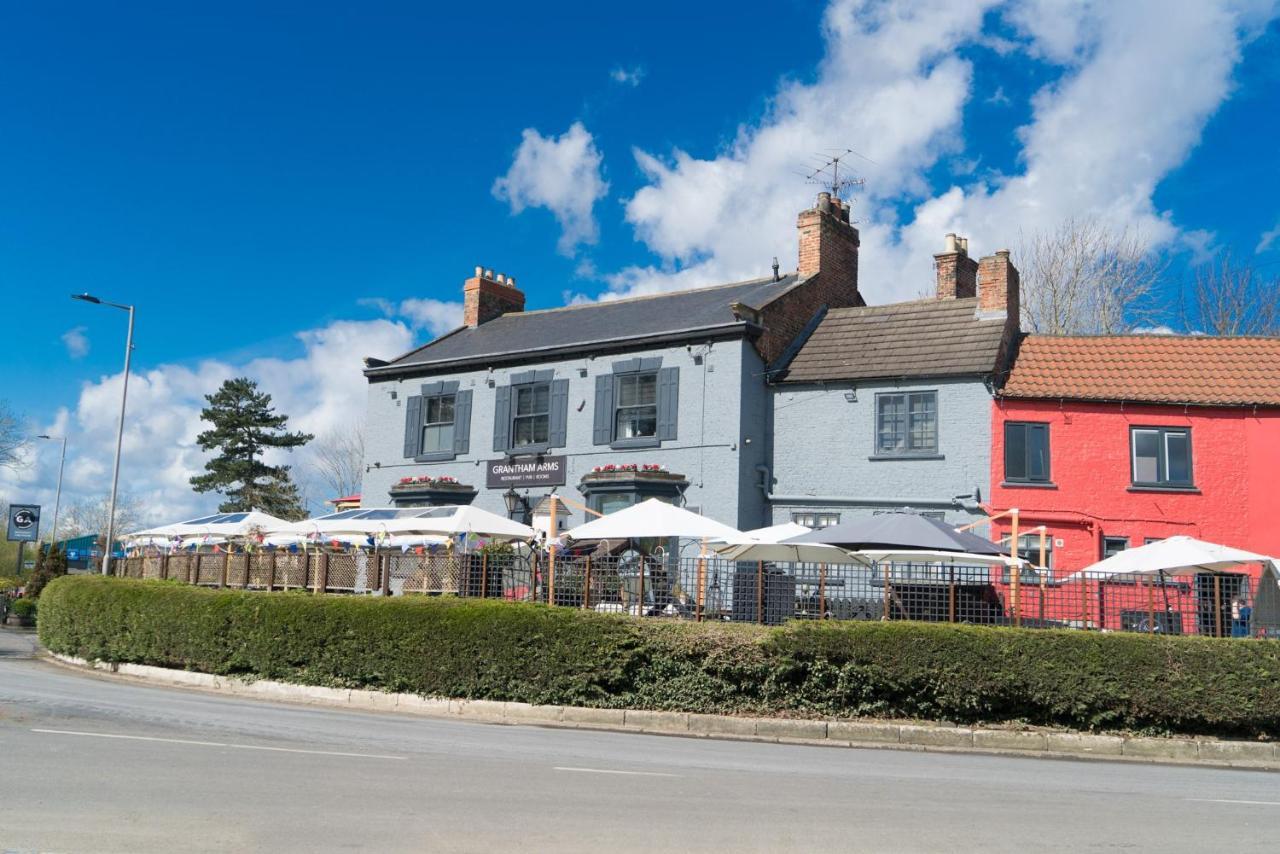 Grantham Arms Hotel Boroughbridge Exterior photo